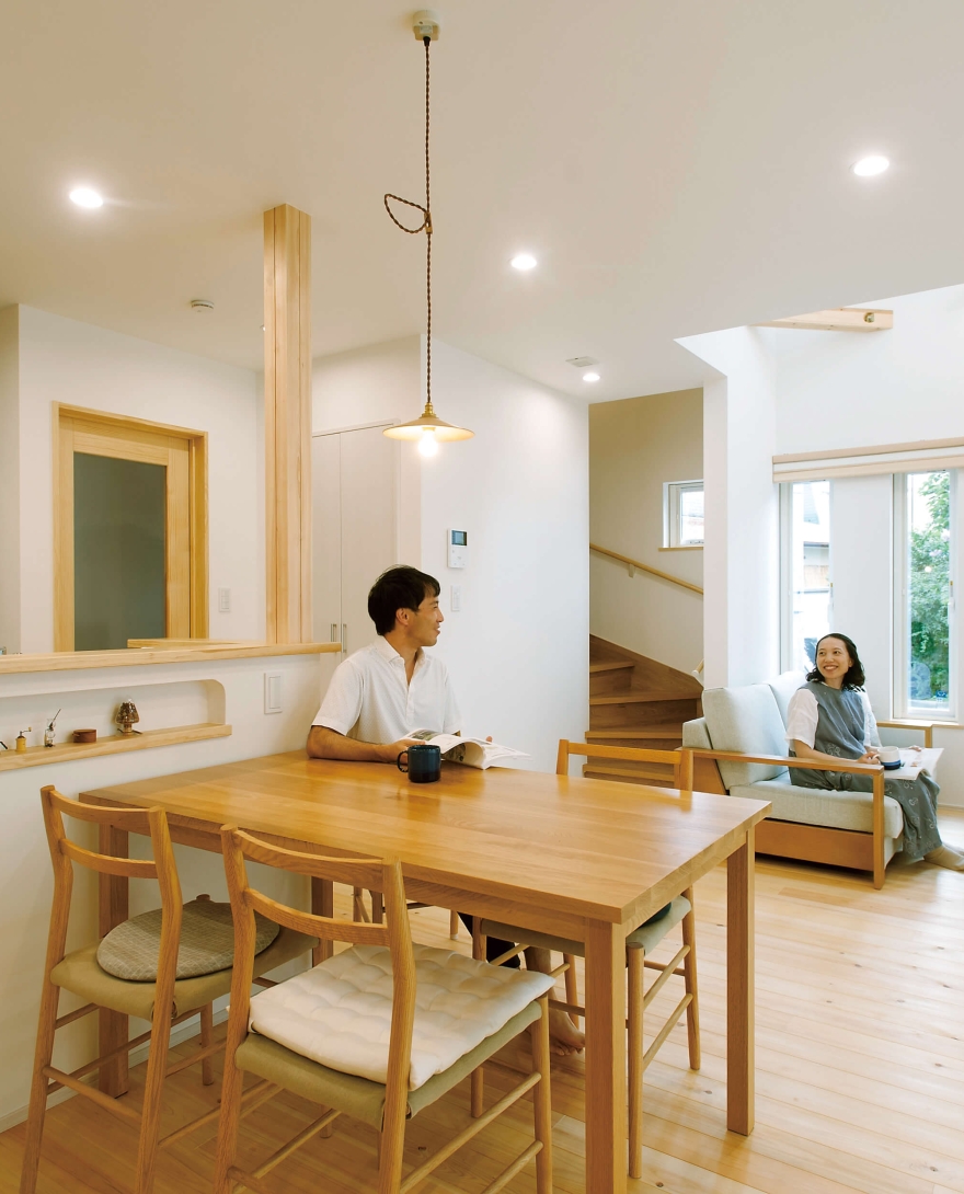 小嶋工務店の施工事例：緑に映えるTOKYO WOODの家 趣味や仕事を満喫するプランも魅力