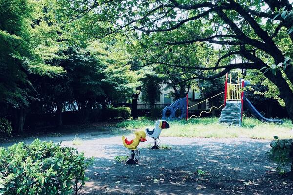 写真：なんちゃって「公園遊具の世界」