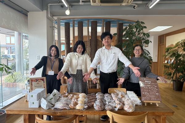 写真：地元のパン屋さんとつながる福利厚生